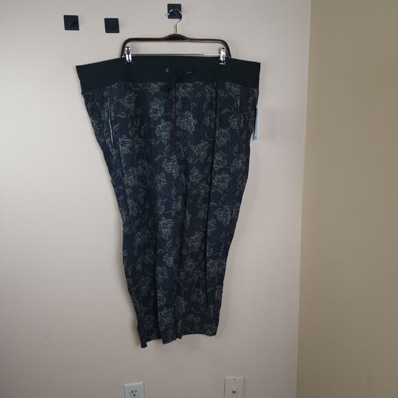 ATHLETA Trekkie North Printed Jogger in Green Size 26 - Picture 1 of 12